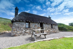 Tigh Phadraig at Marys Thatched Cottages